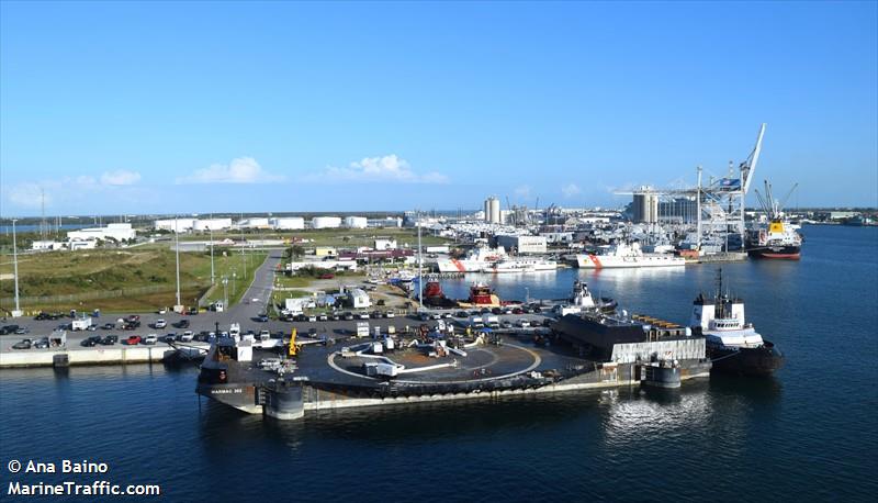  OF HELSINGOR IN DK DENMARK HAFEN FOTO