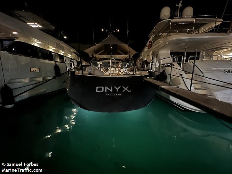 ONYX II FOTO