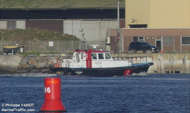 PILOT BOAT LORIENT FOTO