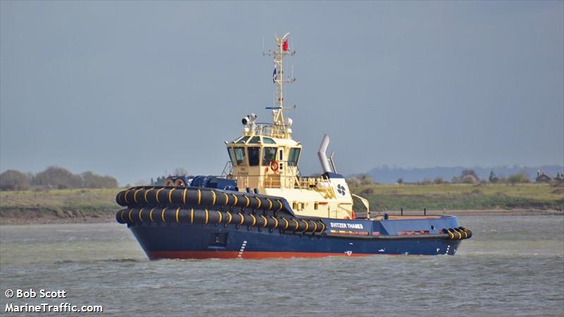 SVITZER THAMES FOTO