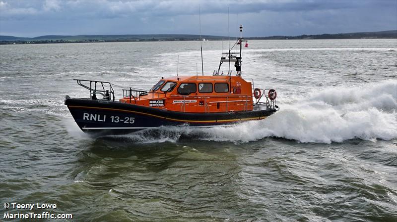 RNLI LIFEBOAT 13 25 FOTO