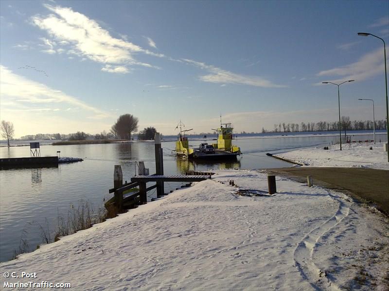 BERGSCHE MAAS 10 FOTO