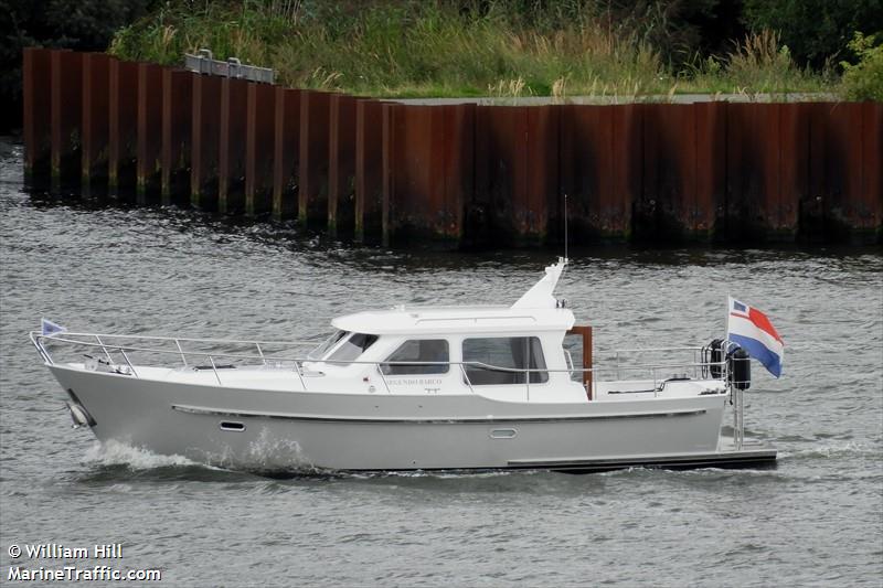 SEGUNDO BARCO FOTO