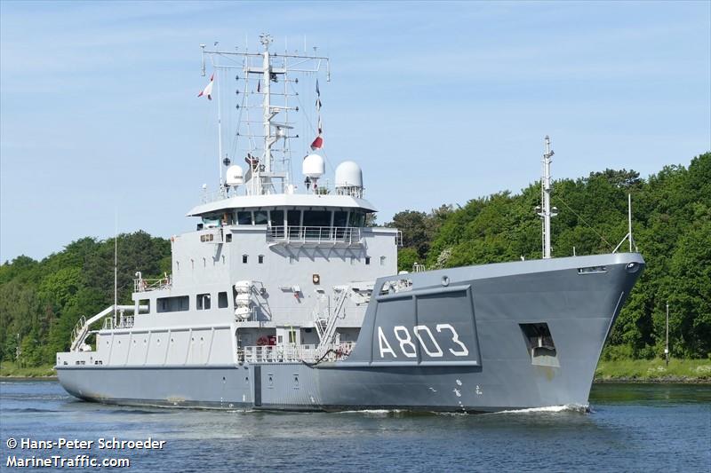 HNLMS LUYMES FOTO