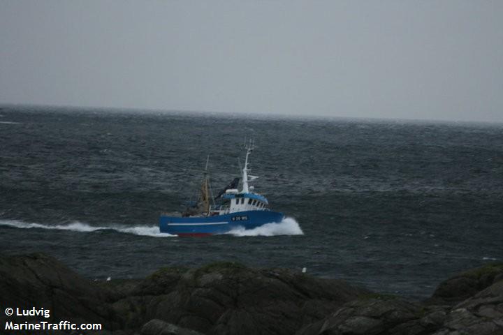 STRANDVAERING FOTO