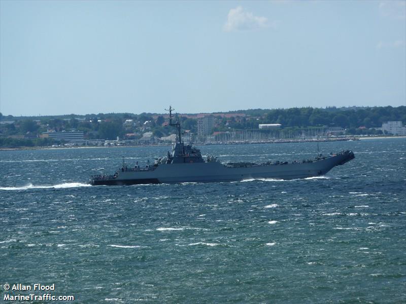 POLISH WARSHIP 825 FOTO