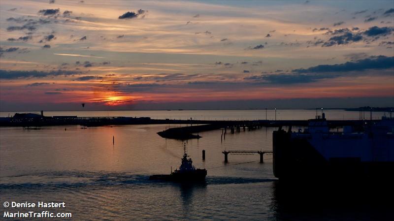  OF LIMASSOL IN CY CYPRUS HAFEN FOTO