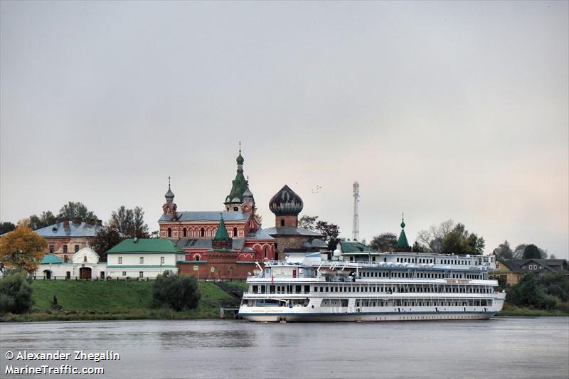 MAXIM LITVINOV FOTO