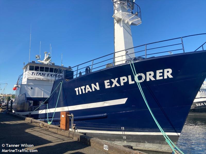 TITAN EXPLORER FOTO