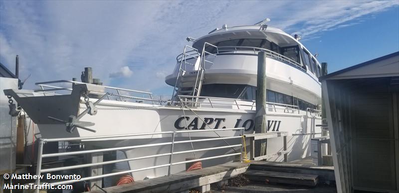 CAPT LOU VII FOTO