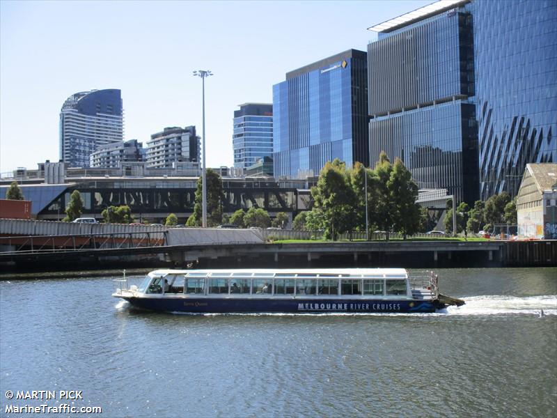 YARRA QUEEN FOTO