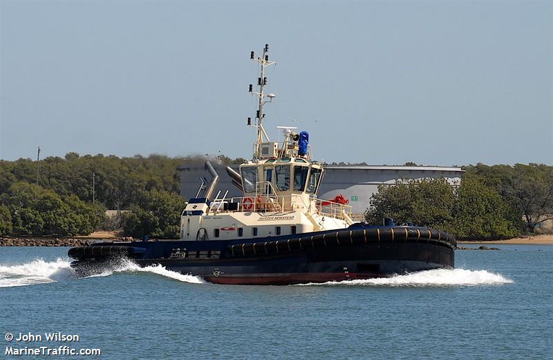 SVITZER NEWSTEAD FOTO