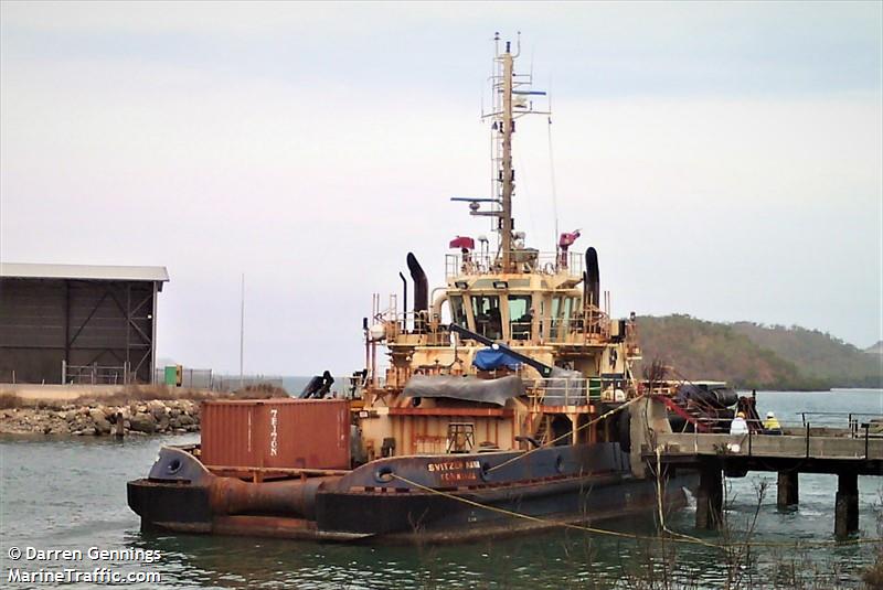 SVITZER NANA FOTO