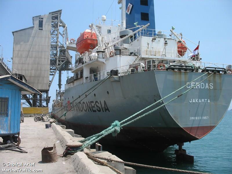 MV CERDAS FOTO