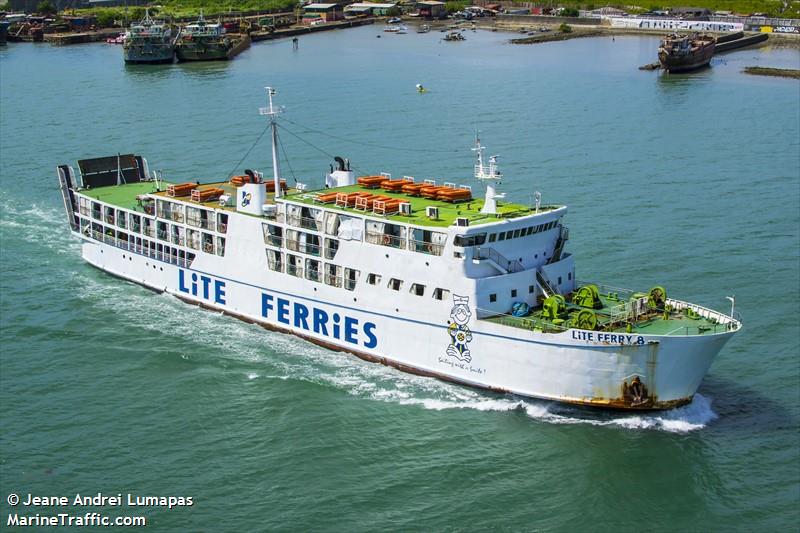 LITE FERRY 8 FOTO